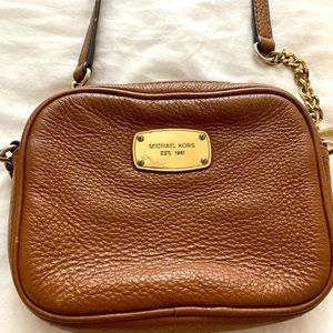 Camel Michael Kors crossbody